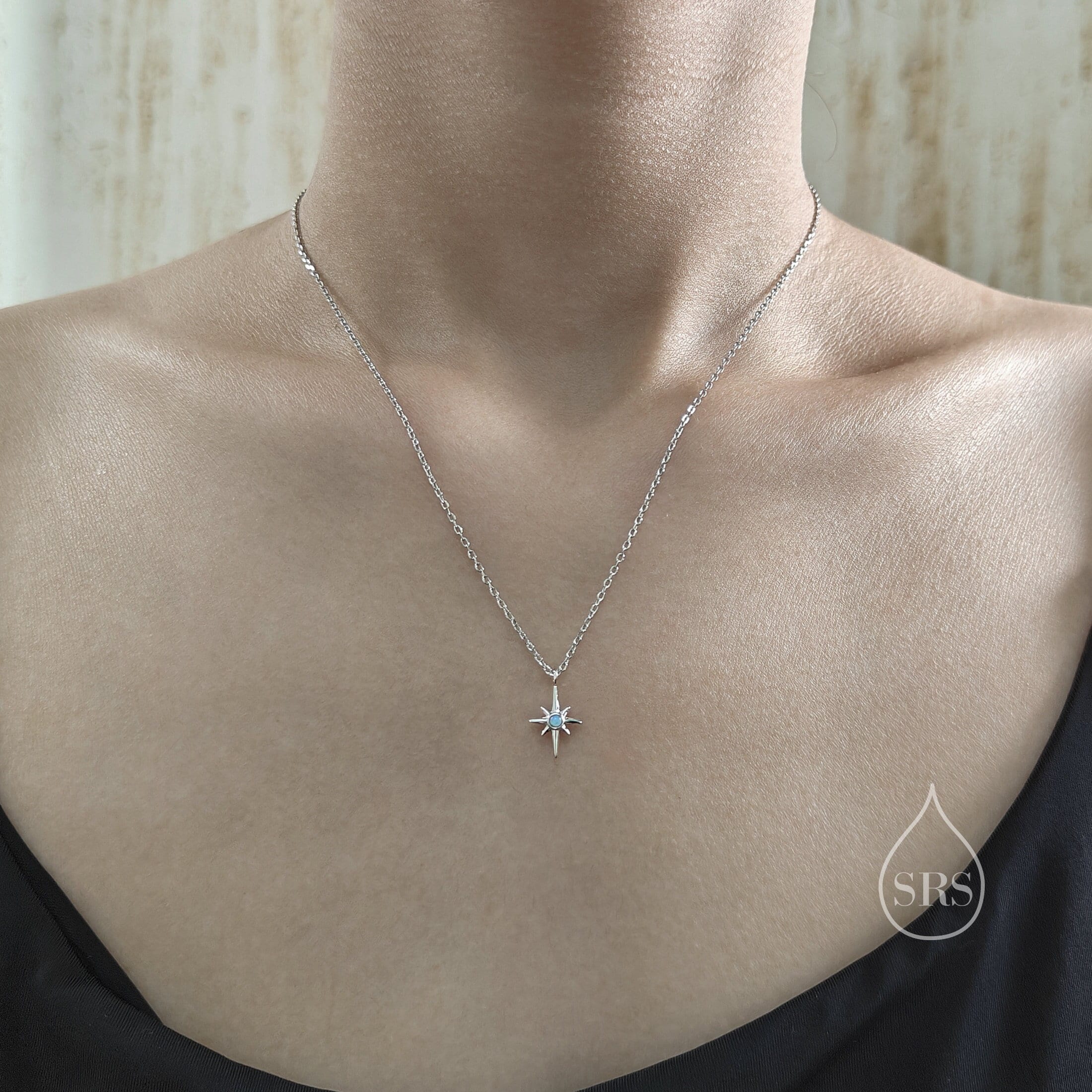Collana con ciondolo a forma di piccola stella polare in argento sterling con opale blu, argento o oro o oro rosa, collana Starburst, collana con picc