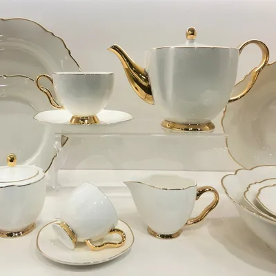 Wholesale Gold Painting Dinnerware Set New Bone China Luxury Dinner Set