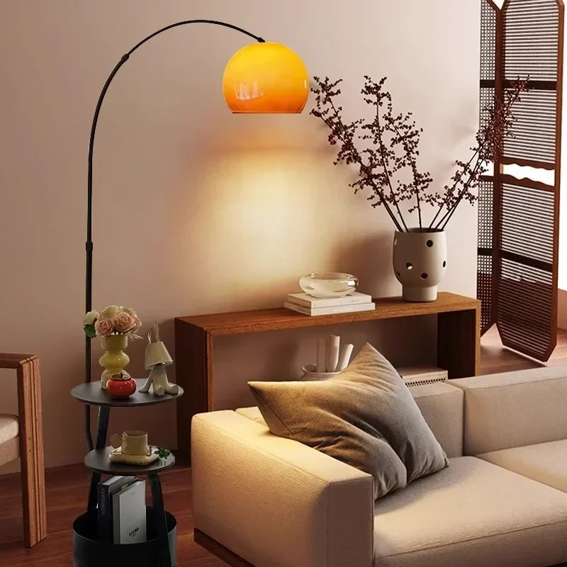 Nordische kreative LED Stehle uchte Wohnzimmer Schlafzimmer Edelstahl Stehlampe einfache Persönlichkeit gebogene Stehlampe