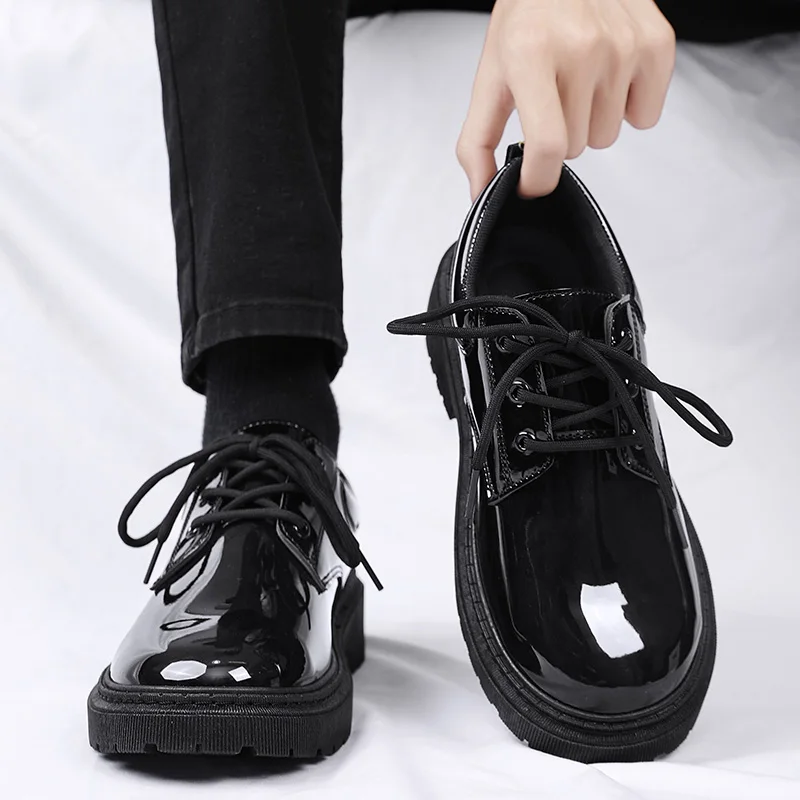 2024 Frühling Herbst neue Designer Herren Kleid Schuhe Mode Geschäft formale helle Gesicht Lack leder schwarz Derby Schuhe für Männer