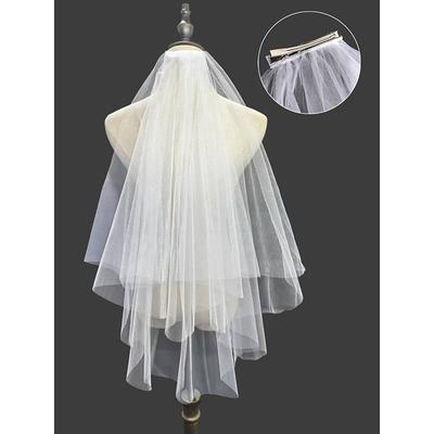 Elegant Two-Layer Bridal Veil with Soft Tulle – Classic Wedding Accessory for Brides, Ideal for Traditional and Formal Weddings