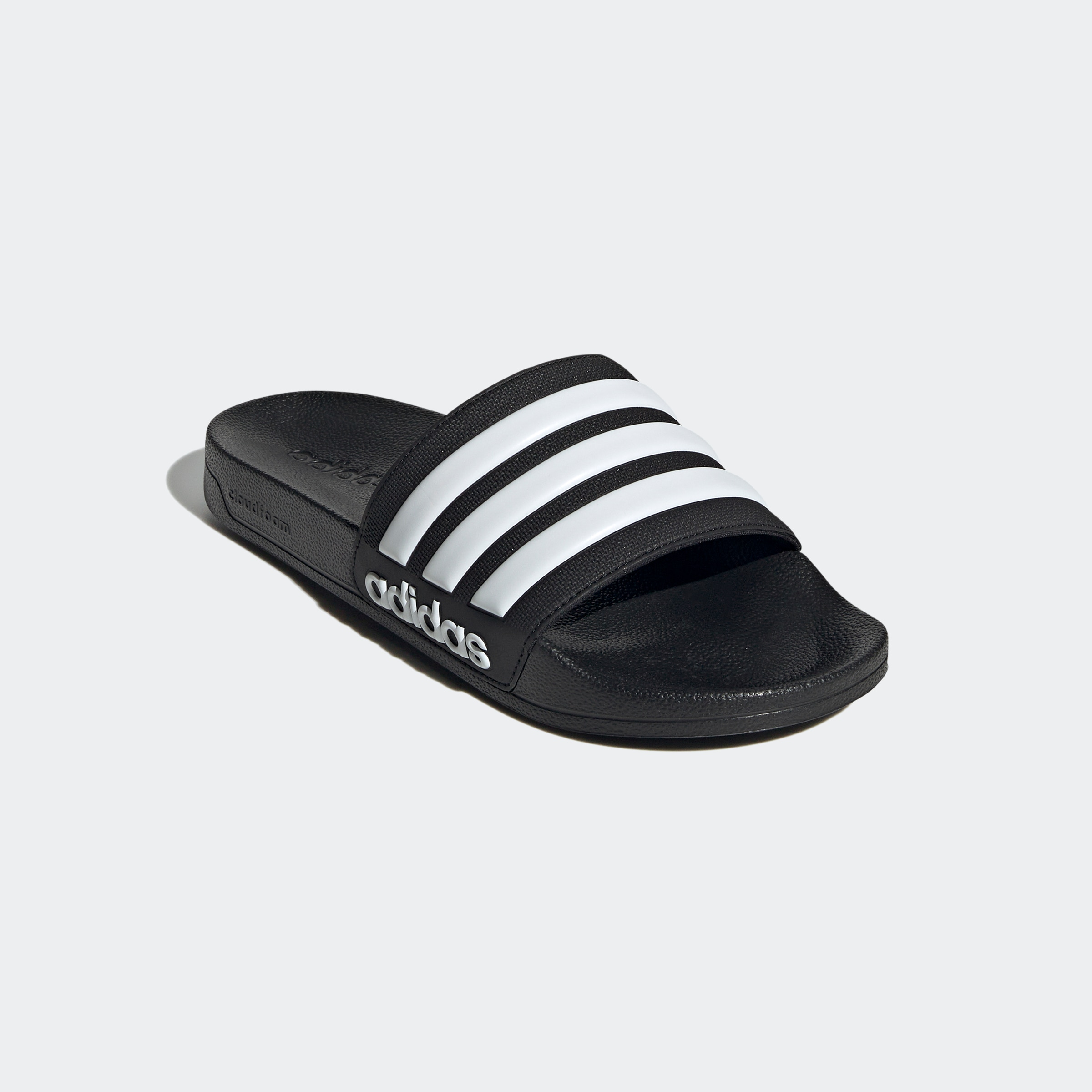Badesandale ADIDAS SPORTSWEAR "SHOWER ADILETTE", Gr. 48,5, schwarz-weiß (core schwarz, cloud weiß, core schwarz), Synthetik, Schuhe