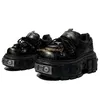Schwarze Punk-Pumps mit Metallnieten, 2025, neue Mode, Damen-Plattform, runde Zehen, Street Rock, Y2K, kurze Stiefel, Frühlingssport-Freizeitschuhe