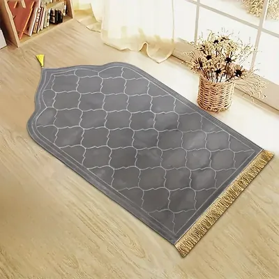 Thick Prayer Rug Prayer Mat with Tassels Islamic Turkish Irregular Anti-Slip Praying Rug Carpet