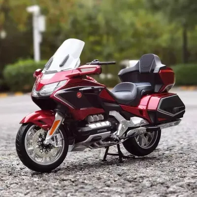 1:11 HONDA Gold Wing GL800 2021 Alloy Street Motorcycle Diecast Metal Leisure Touring Motorcycle