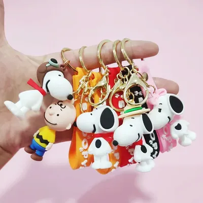 MINISO Snoopy Anime Keychain Cute Pendant Cartoon Woodstock Charlie Brown Pilot Bowknot Hat Boy and