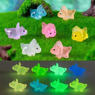 Figurines