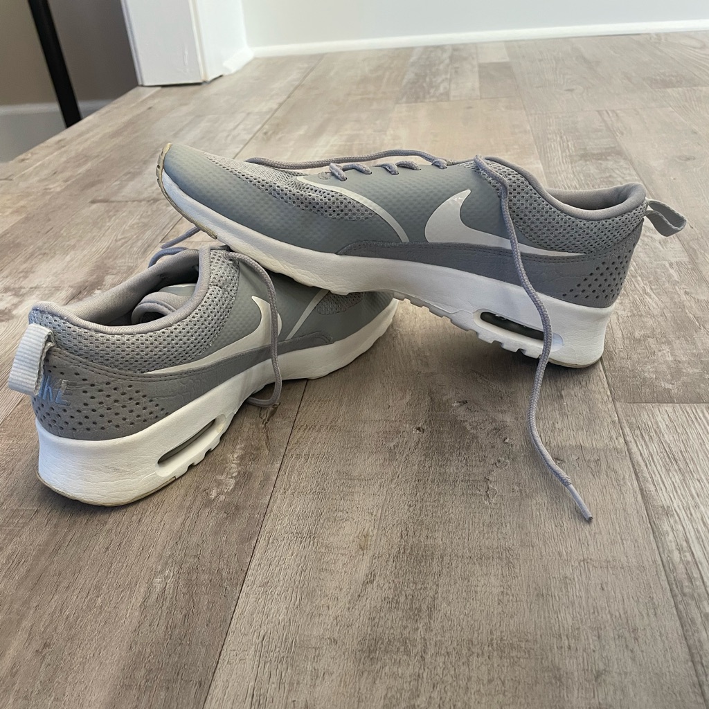 Nike Shoes | Women’s Nike Tennis Shoes | Color: Gray | Size: 10