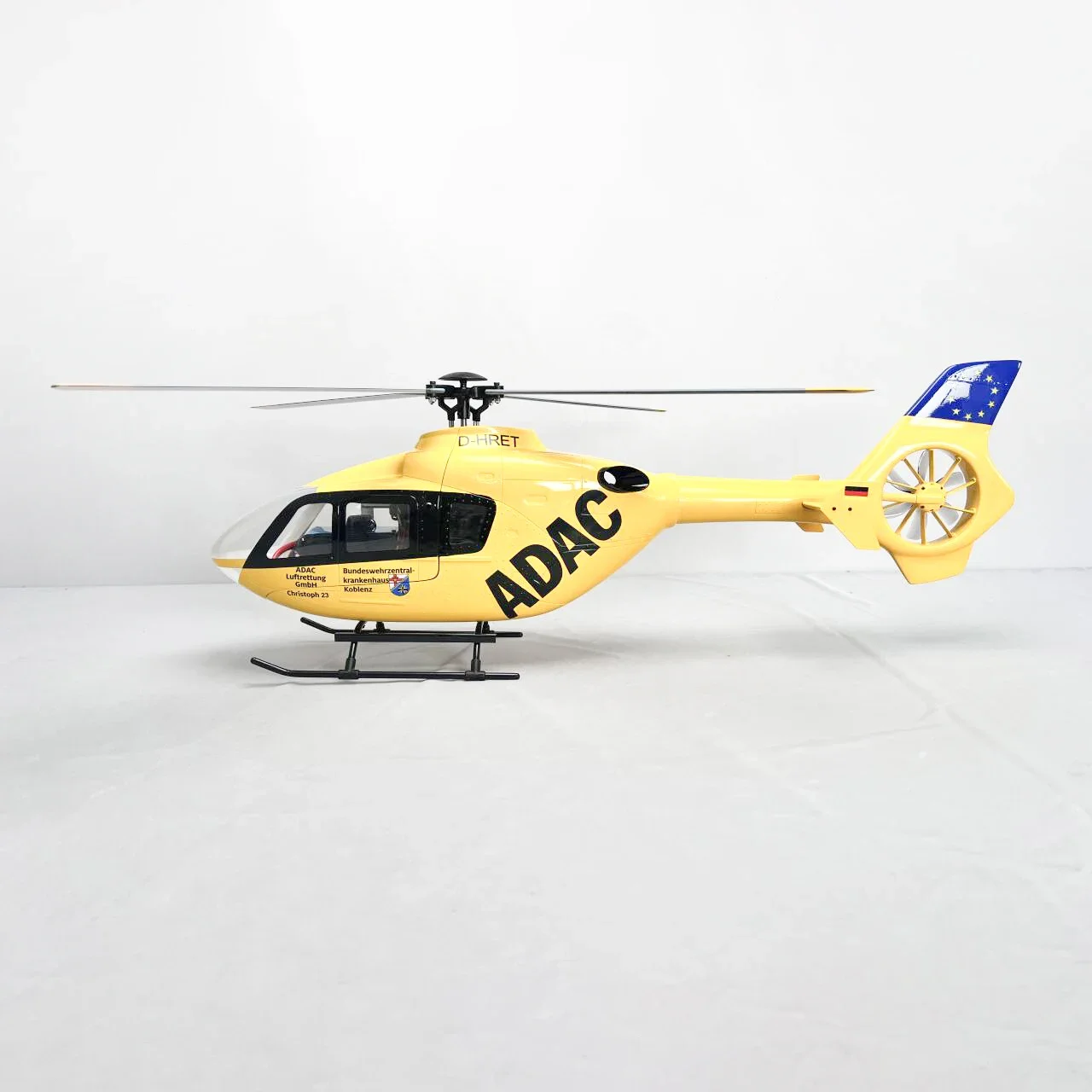 Roban 450 Größe EC-135 4 Flügel Hubschrauber RC Heilcopter GPS-Modus X2 Flugsteuerungssystem LED-Beleuchtungssystem RTF-Version