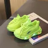 Zapatos Niña 202 Neue LED-Kindertrainer 1–8 Jahre alter Junge Mädchen Tennisschuh Sportschuh für Kleinkinder Leuchtende Kinder-Turnschuhe Kinderschuh