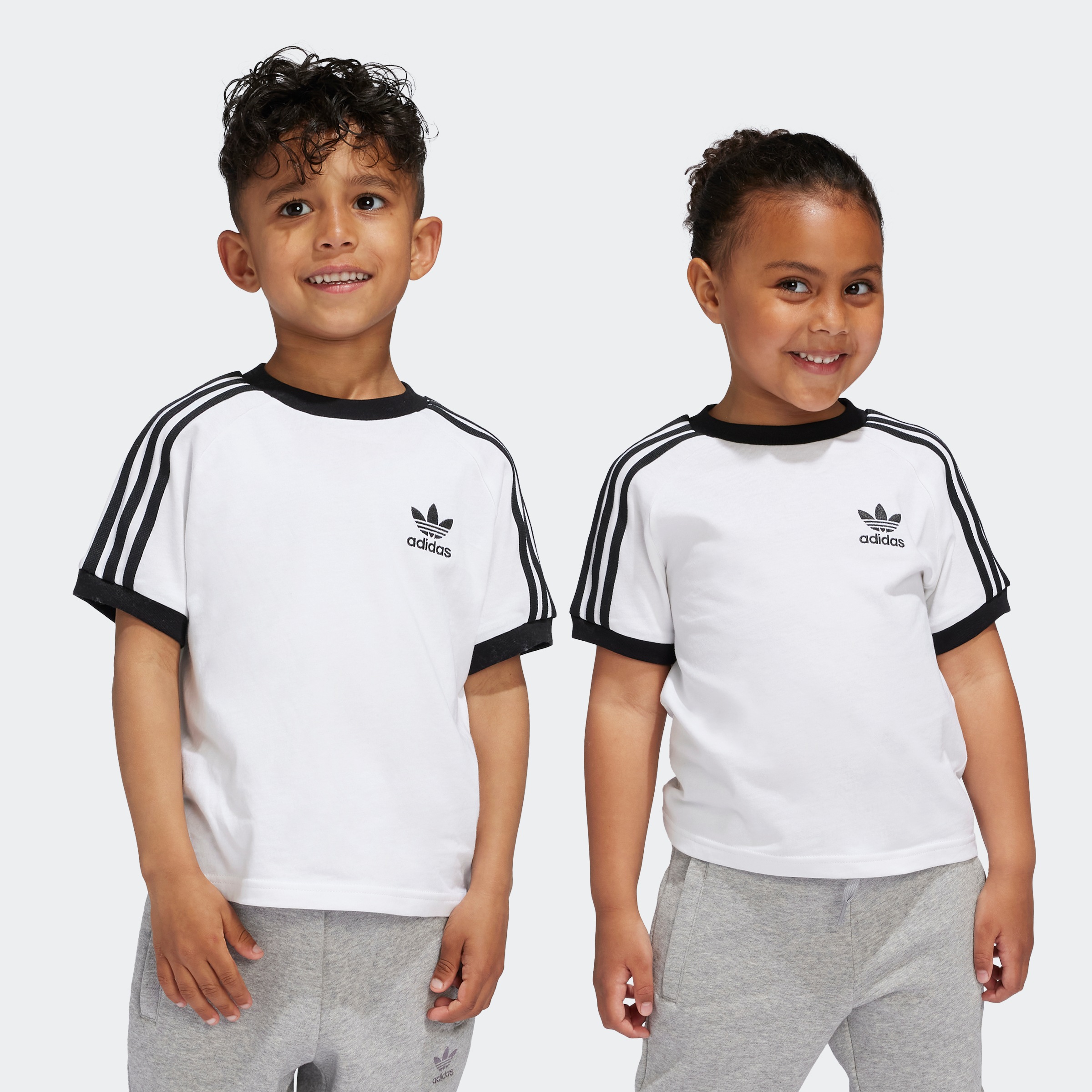 T-Shirt ADIDAS ORIGINALS "3STRIPES TEE", Kinder, Gr. 128, weiß, Obermaterial: 100% Baumwolle, Rundhals, Shirts Image