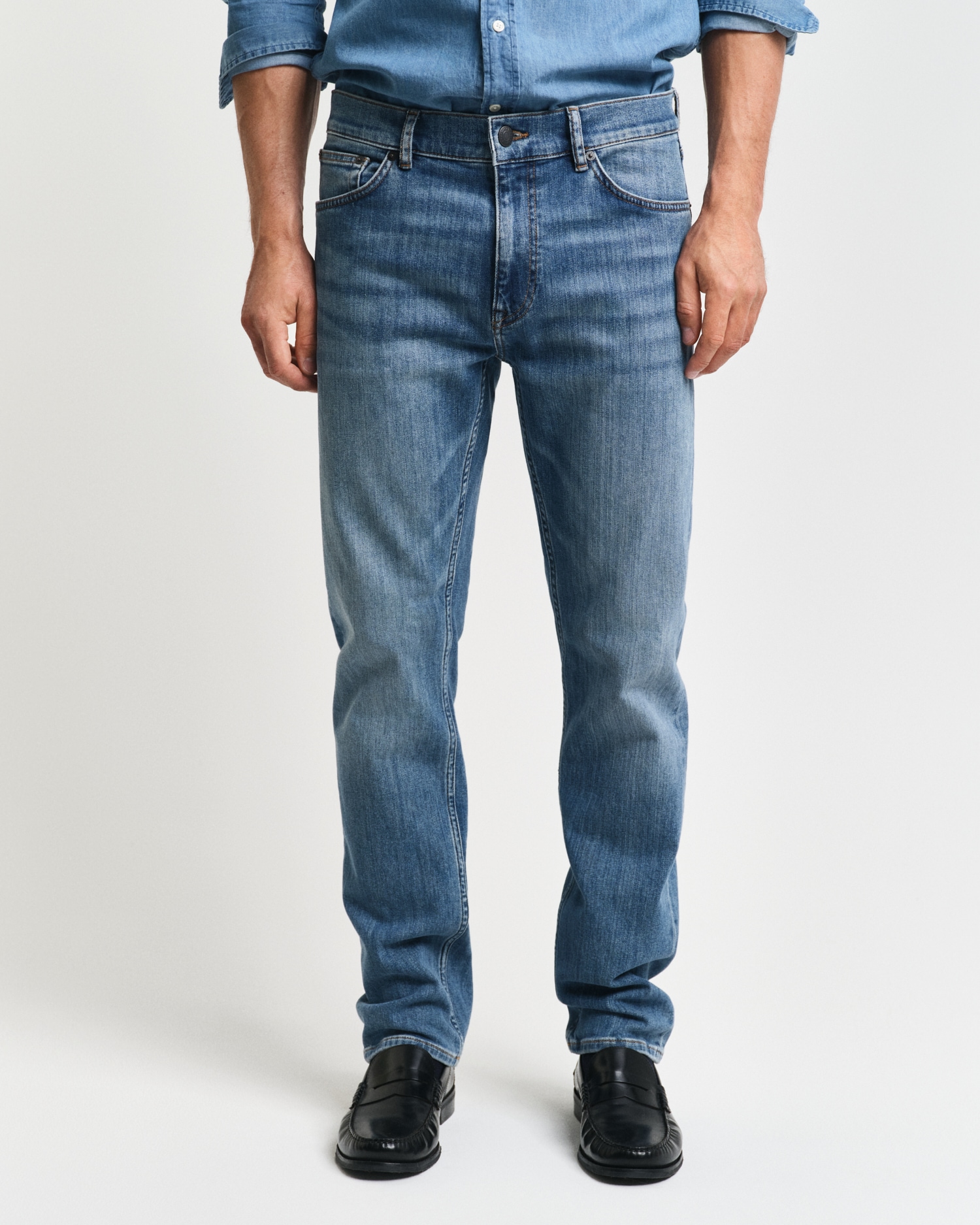 Regular-fit-Jeans GANT "REGULAR GANT JEANS", Herren, Gr. 30, Länge 32, blau (mid blau worn in), Denim/Jeans, Obermaterial: 97% Baumwolle, 2% Polyester, 1% Elasthan, regular fit, Jeans