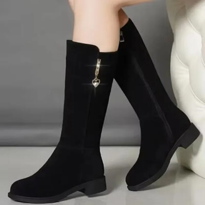 2026 Neue Damen Warme Plüsch-Schneestiefel Lässige Flache Allzweck-Baumwollstiefel Modische Winterstiefel mit Seitenreißverschluss Overknee-Stiefel Botas Mujer Image