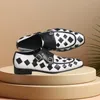 Schwarz weiß quadratisch dekor männer schuhe weiches leder herren kleid schuhe herren schlüpfen auf neue party schuhe große größe 47 zweig herbst