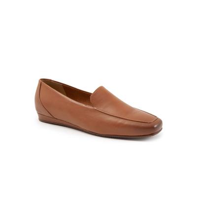 Wide Width Women's Vista Casual Flat by SoftWalk in Light Brown (Size 11 W)