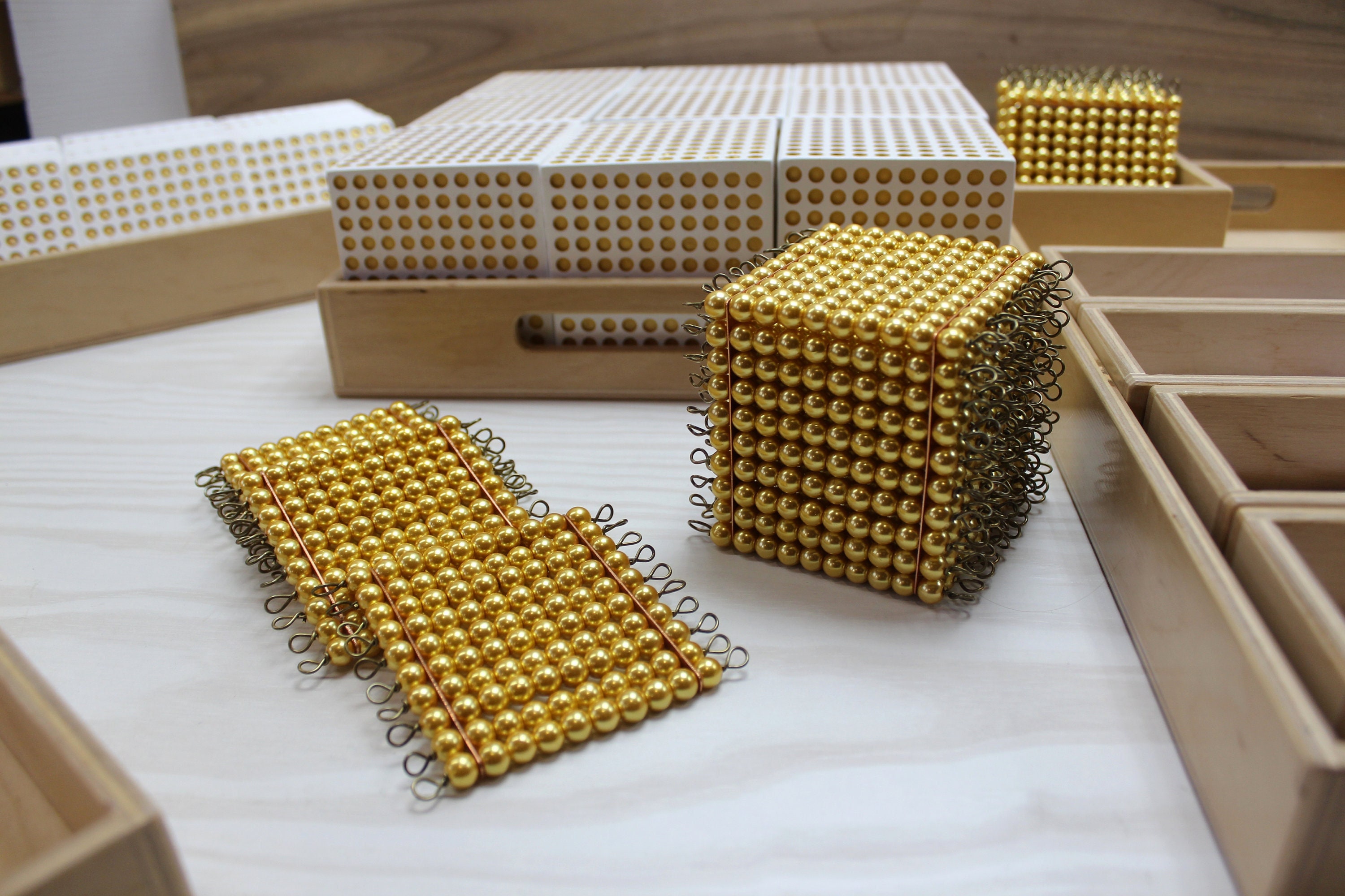 Perline dorate Montessori, Cubo da 1000, Perline dorate Montessori da mille cubi, Giocattolo Montessori, Set di giocattoli matematici Montessori, Mate