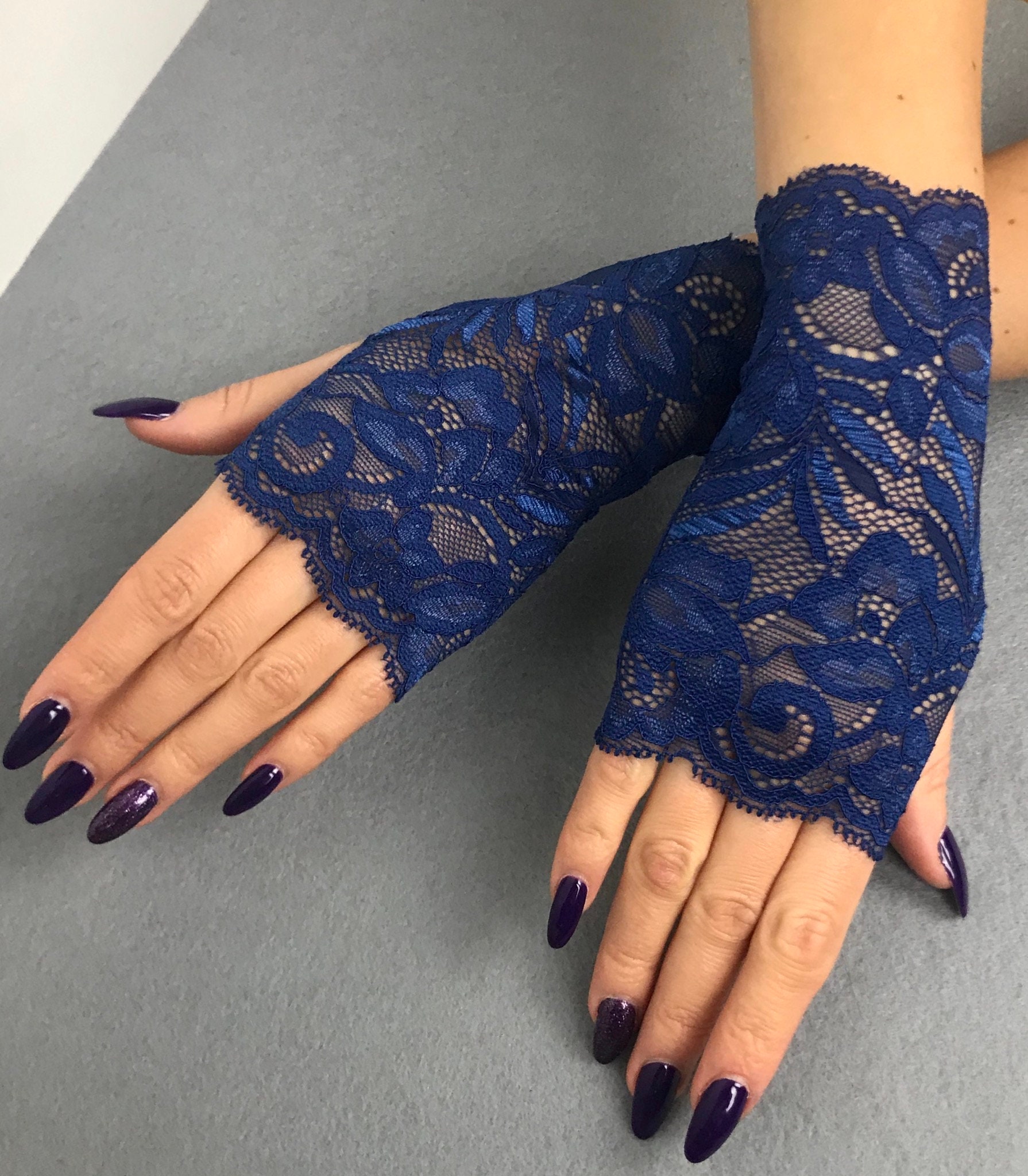 Eleganti guanti senza dita in pizzo blu navy, guanti da sposa blu, guanti verdi, guanti neri, guanti in pizzo, guanti in stile gotico