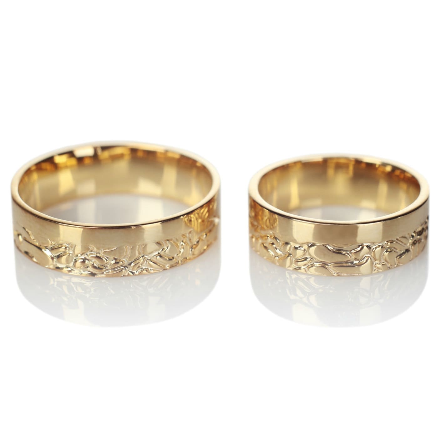 Fedi nuziali per lui e per lei in oro 14k. Fedi nuziali in oro. Fedi nuziali abbinate. Fedi nuziali. Anelli di coppia. Set di fedi nuziali.