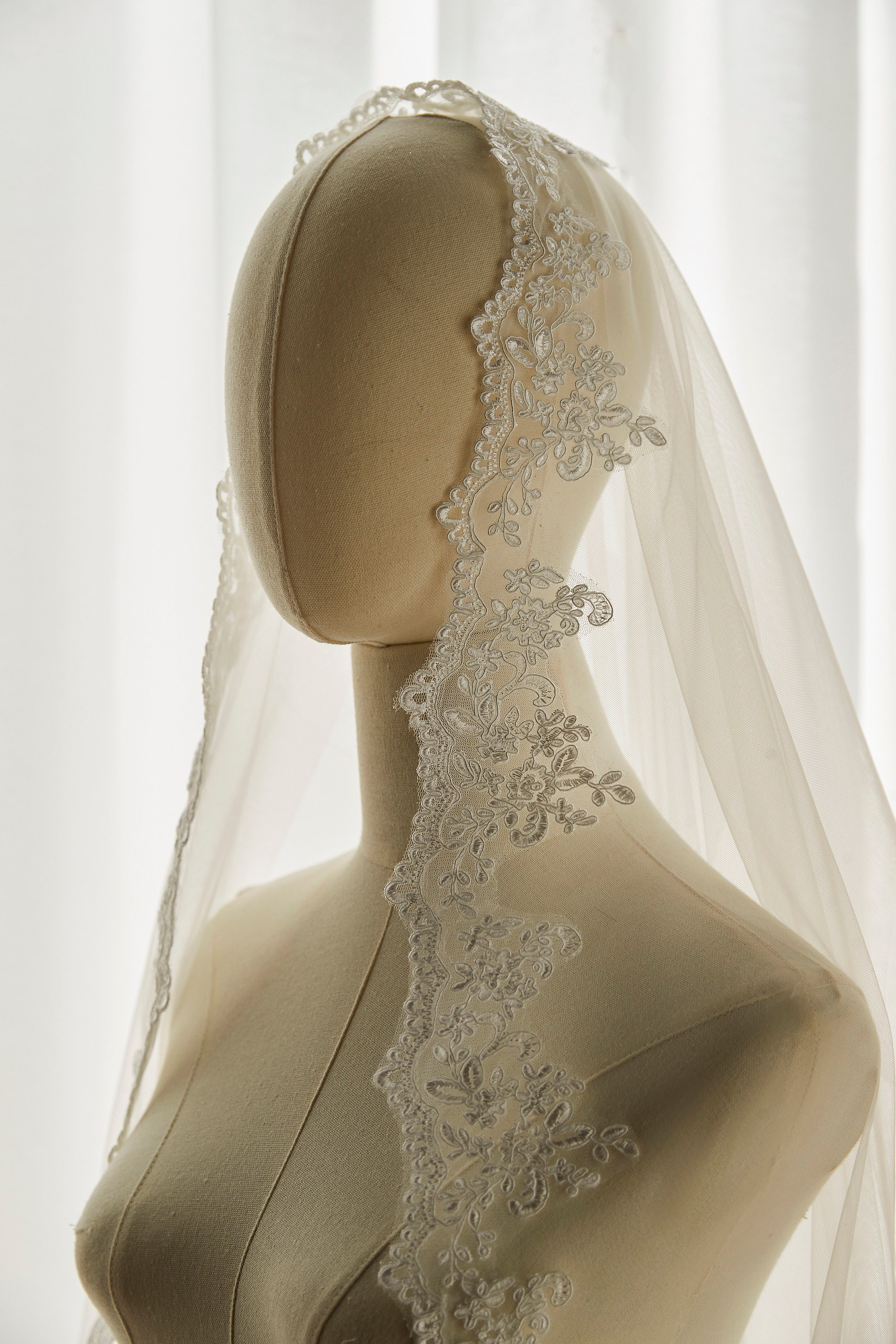 Velo da sposa con bordo in pizzo, velo da sposa in pizzo mantiglia, velo in pizzo, velo in pizzo rosa all'uncinetto, velo da sposa in chiesa, velo con
