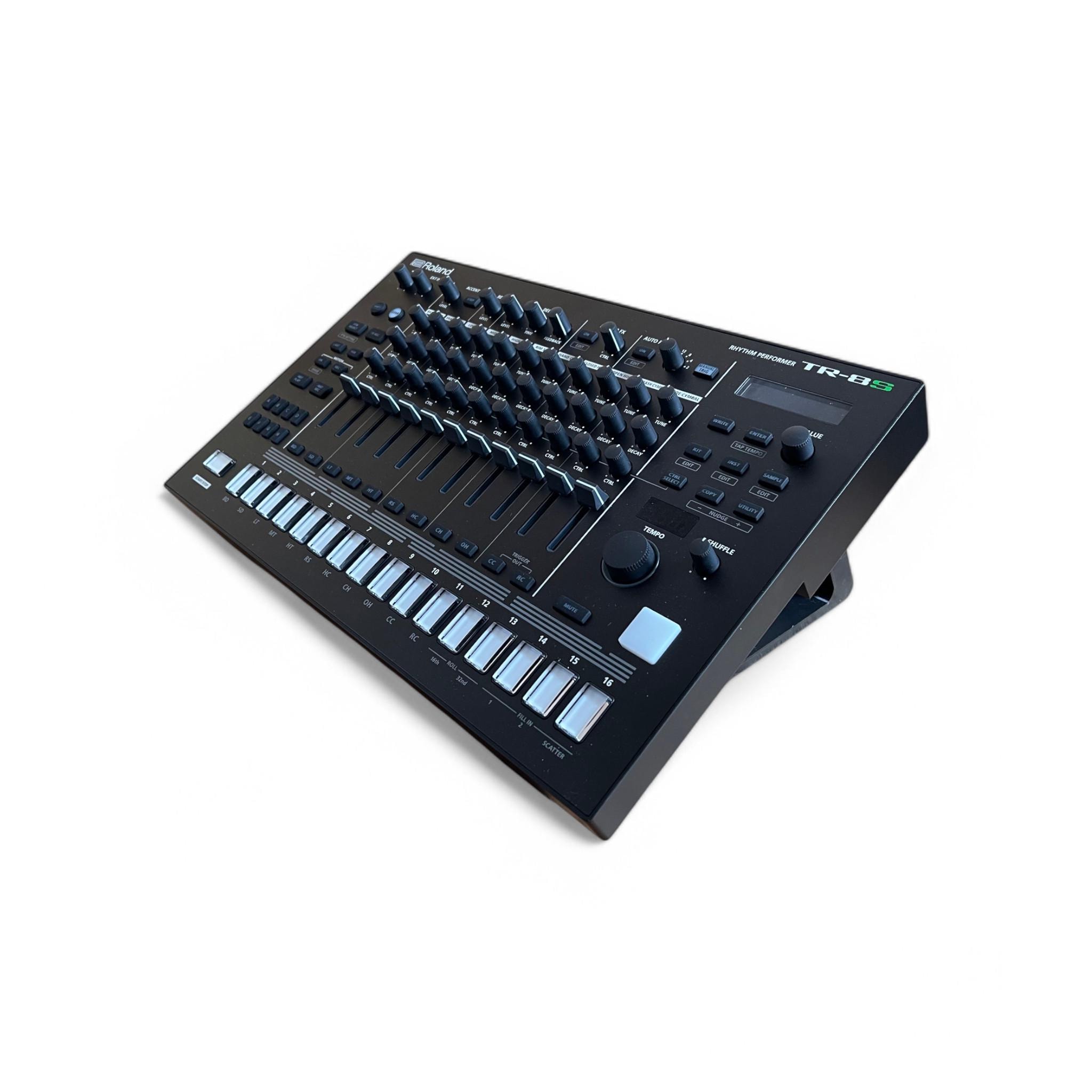 Supporto da tavolo Roland TR8S Rhythm Performer / Supporto per drum machine stampato in 3D / Cold Earth Industries