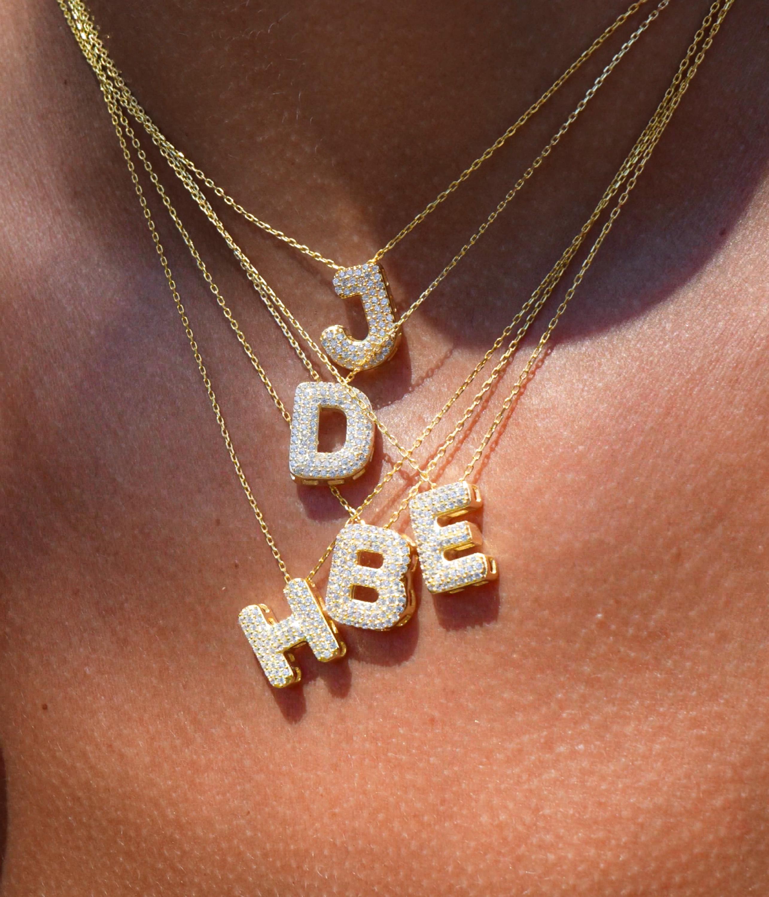 Collana con lettera a bolle in pavé, ciondolo con lettera di diamanti, collana con palloncino in oro 14k, collana con lettera 3D, collana con due iniz