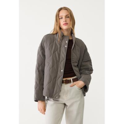 Stradivarius Puffer jacket Mid grey M