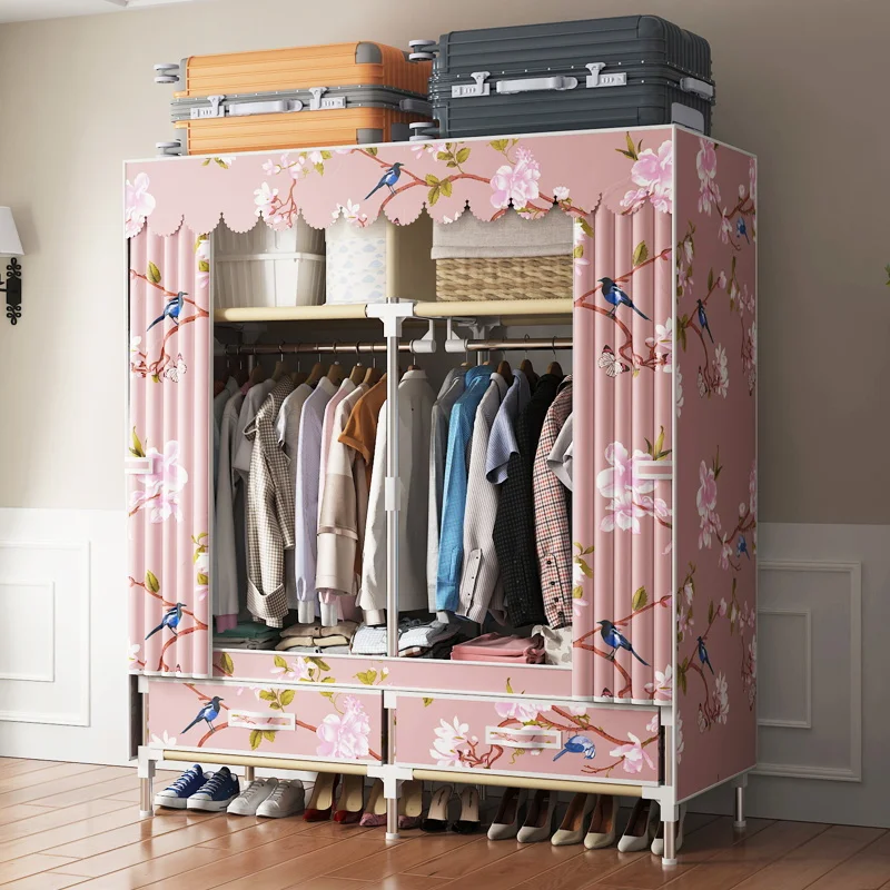 Einfacher Kleider schrank mit Schubladen, Kleider schrank im Schlafzimmer, Miethaus, Stahlrohr montage, hängender Kleider schrank