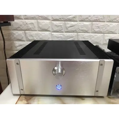 Reiner Leistungsverstärker. Beziehen Sie sich auf den britischen berühmten Maschinenmusikfax. Image