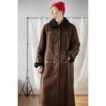 Cappotto vintage in vera pelle di montone color marrone cioccolato per donna / taglia M / giacca soprabito in pelle di montone lunga con bottoni unica