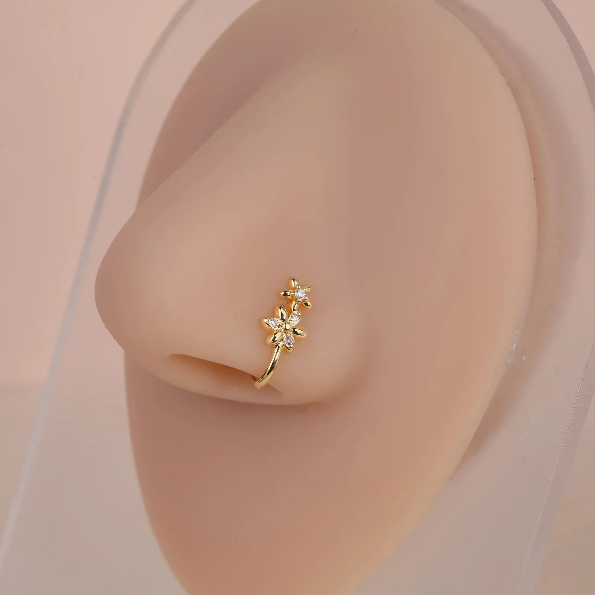 1pc Doppel Blume Charme Kein Piercing Kupfer Intarsien Zirkon U-förmigen Nase Clip Gefälschte Nase Ring Weibliche Kein piercing Piercing Schmuck Image