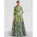 Abito da Sera Elegante in Raso Satin A-Line Ricamato Verde con Fiori Lunghezza Completa Manica Mezza Collo Camicia