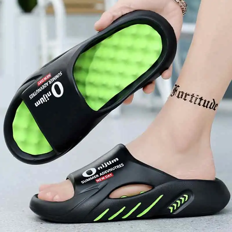 2025, Sommer-Herren-Sandalen, Neuankömmling, zweifarbig, weiche Sohle, Outdoor-Sport, „Step-in Comfort“, Strand-Sandalen in großen Größen