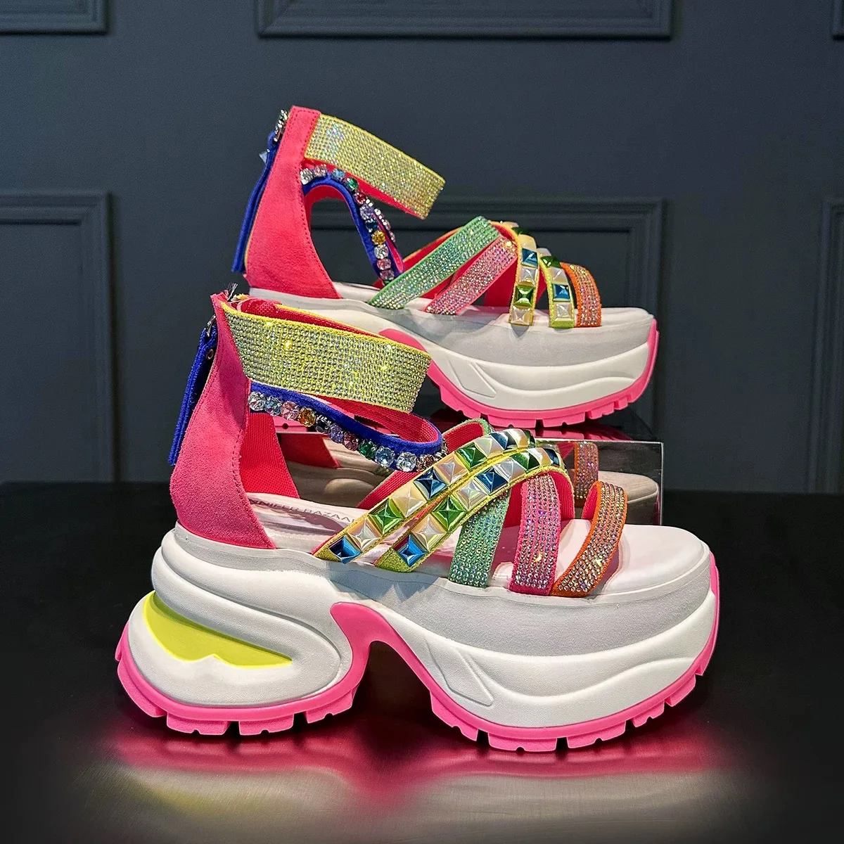 Frauen Rosa Sandalen Luxus Designer Marke Kristall Sommer Schuhe Aus Echtem Leder Chunky Dias Mode Hohe Qualität Heels Elegant