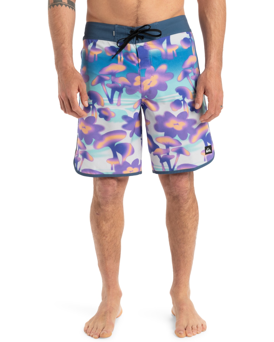 Boardshorts QUIKSILVER "Highline Scallop 19", Herren, Gr. 31SM, blau (marine blau biophilia), 88% Polyester, 12% Elasthan, Hosen Image