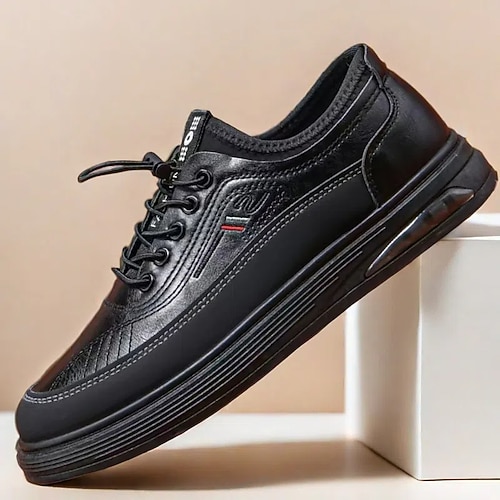 Freizeit-Schnürschuh für Herren in Braun mit schwarzen Akzenten, robustes Design für den Alltag und Outdoor-Aktivitäten Image