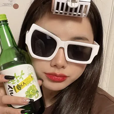 2022 New Punk Sunglasses Eyebrow-raising Funny Sun Glasses Irregular Glasses Unique Personality