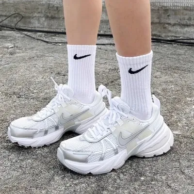 NIKE shoes women's original sports shoes New V2K RUN breathable casual running shoes FD0736-104