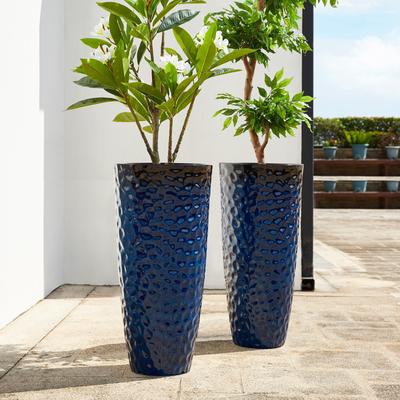 Glitzhome 31"H Set of 2 Oversized Eco-Friendly PP and Stone Honeycomb Textured Red Tall Plastic Planter
