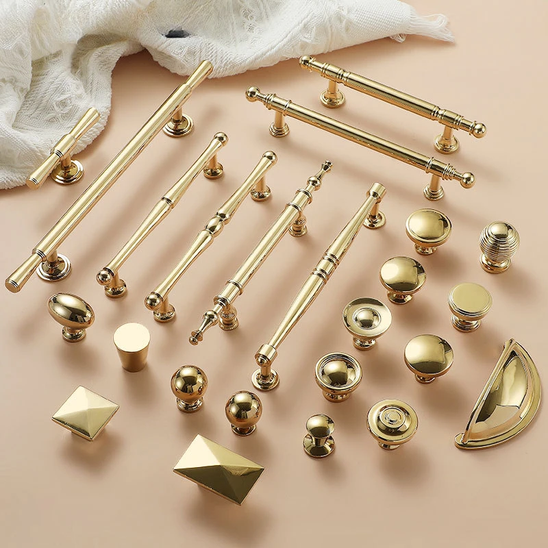 Europäische Griffe aus massivem Messing für Schränke und Schubladen, helles Gold, luxuriöse Griffe für Möbel, Kommoden, Schuhschränke