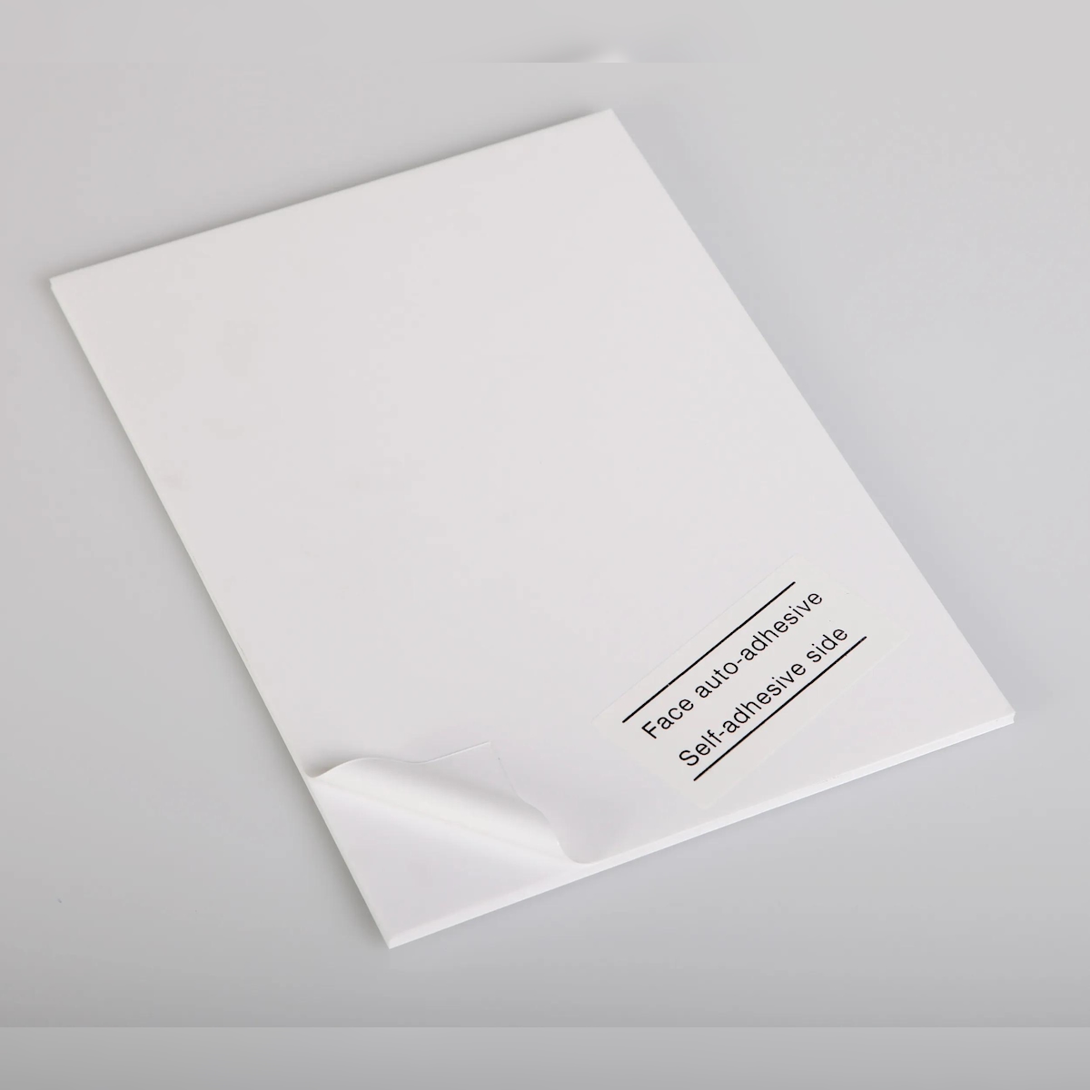 Clairefontaine Schaumkarton selbstklebend 5mm DIN A2 20 Bogen - Weiß 93626C Image