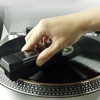 Reinigungslösungsset für Schallplatten, antistatische Reinigungsbürste, Staubentferner für Image