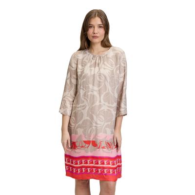 Sommerkleid BETTY BARCLAY "Betty Barclay Sommerkleid mit Rundhalsausschnitt", Damen, Gr. 40, Normalgrößen, bunt (taupe, rot), Obermaterial: 100% Viskose., modisch, figurumspielend kurz, Rundhals, 3/4-Ärmel, Kleider, Form Image