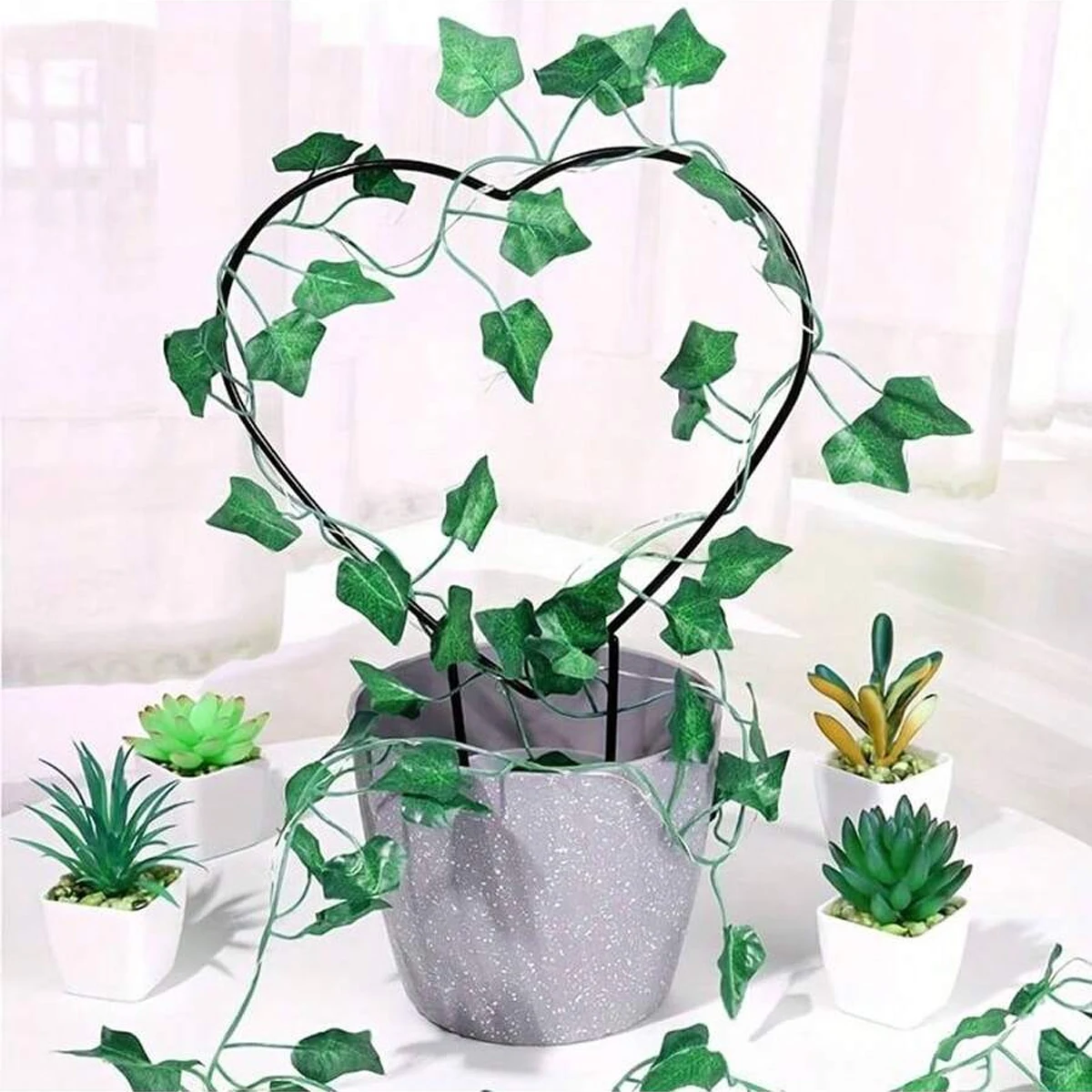 1 Stück herzförmiger Garten rahmen aus Metall, Kletter halterung für Weinreben, Blumen und Pflanzen, Zubehör für Rasen pflege Image