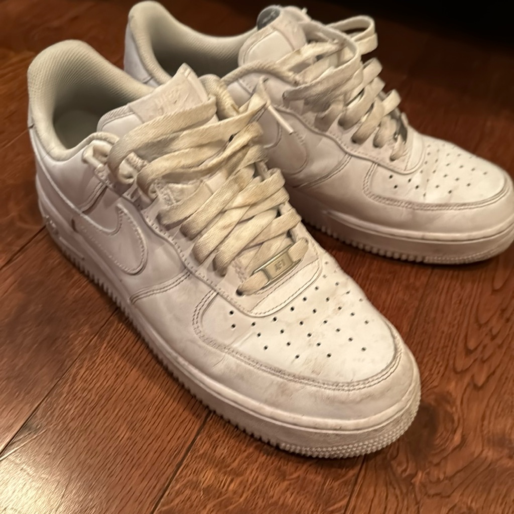 Nike Shoes | Used Men’s Nike Air Force 1 In Very Good Condition | Color: White | Size: 9