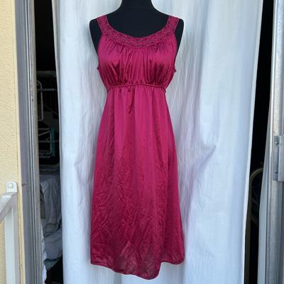 Urban Outfitters Intimates & Sleepwear | Vintage 70s 80s Vanity Fair Pink Lace Midi Slip Dress, Coquette Boho Lingerie | Color: Pink | Size: S