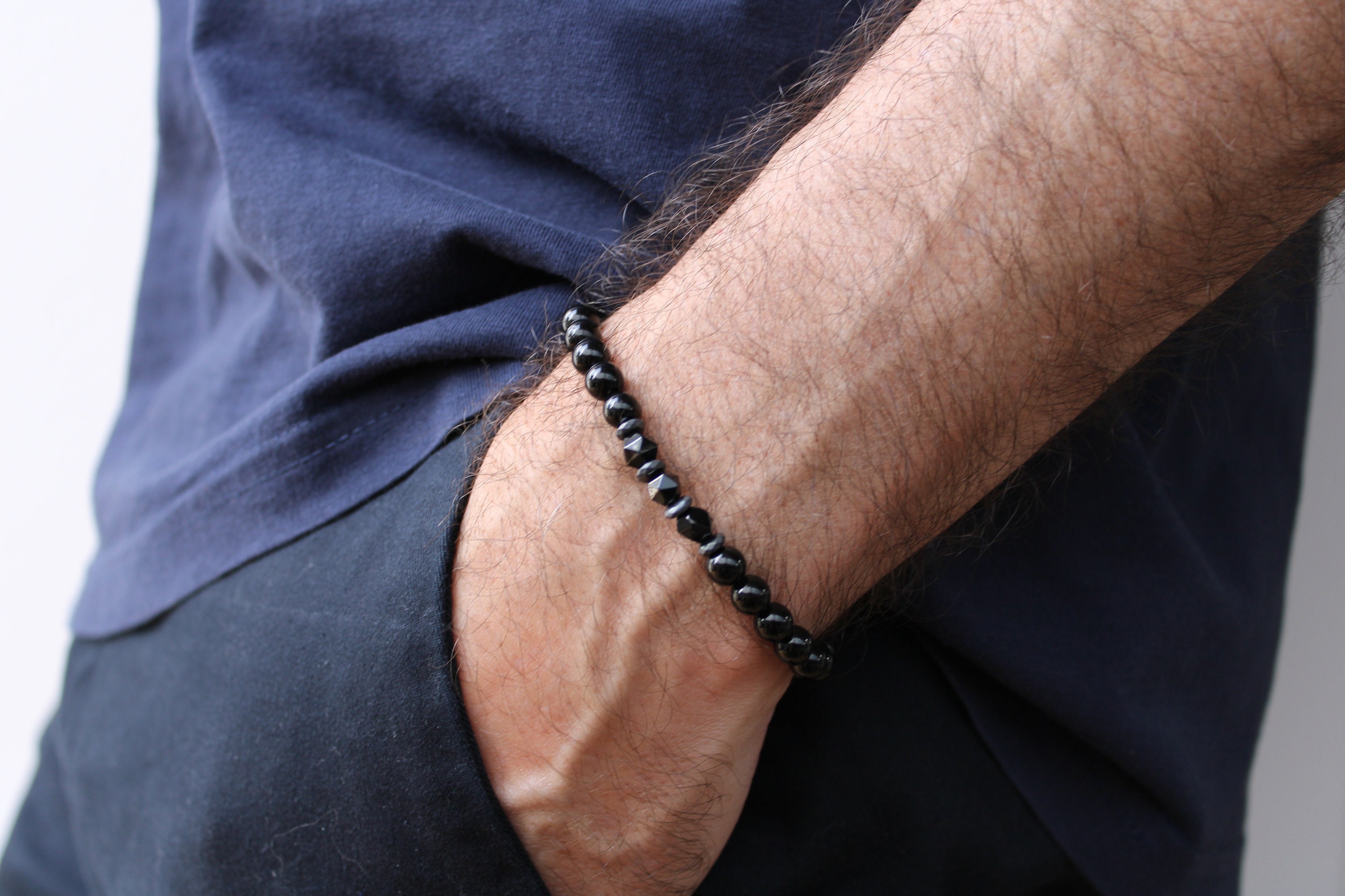 Bracciale in onice nero da uomo. Bracciale con perline in onice nero. Bracciale per protezione e radicamento. Bracciale con pietre preziose. Perline d