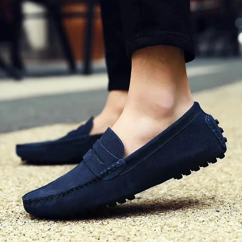 Handgefertigte Herren-Freizeitschuhe, weiche Slipper, leichte Fahrschuhe, modische Slip-on-Flats, hochwertige Mokassins, rutschfeste Herrenschuhe