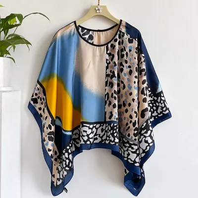 2024 New Silk Scarf 110x110cm Luxury BrandDesigner Pullover Scarf Print Head Large Handkerchief