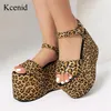 Kcenid Gladiator-Sandalen mit Leopardenmuster für Damen, dicke Sohle, römischer Stil, offener Zehenbereich, Keilabsatz, T-Bühnen-Laufsteg-Schuhe, Größe 34, 45, 46