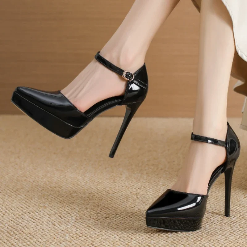 2025 Nuove donne pompe piattaforma cinturino alla caviglia stiletto tacchi alti vestito fibbia scarpe da sposa di grandi dimensioni moda partito tacchi sottili